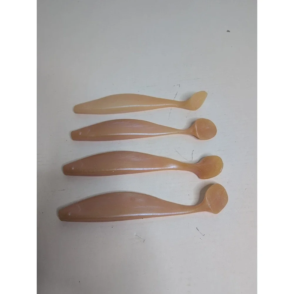 Lot Of 4 Pink/ Beige Soft Plastic Bait Fish Fishing 9